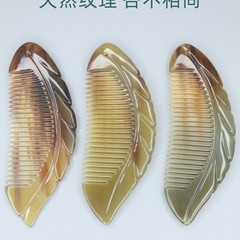 男性と女性のための工場直販の天然ヤクの角の櫛、ガールフレンドと妻への彫刻入りギフト、ギフトボックス入りの葉の櫛