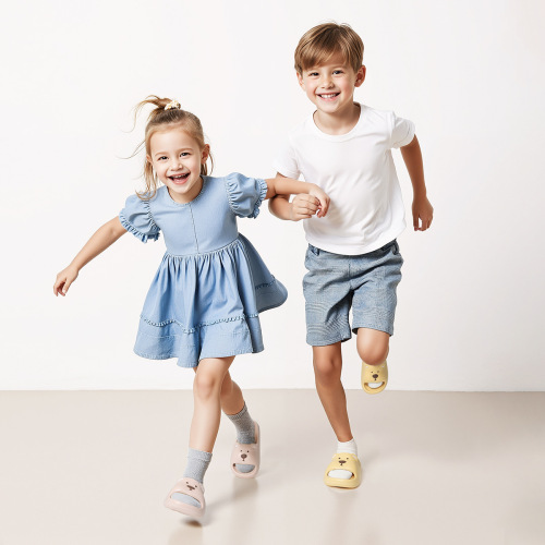 Lidaoni Children's Slippers for Girls 2025 Summer Slippers for Boys Indoor Home Bath Slipping Proof for Middle and Older Children