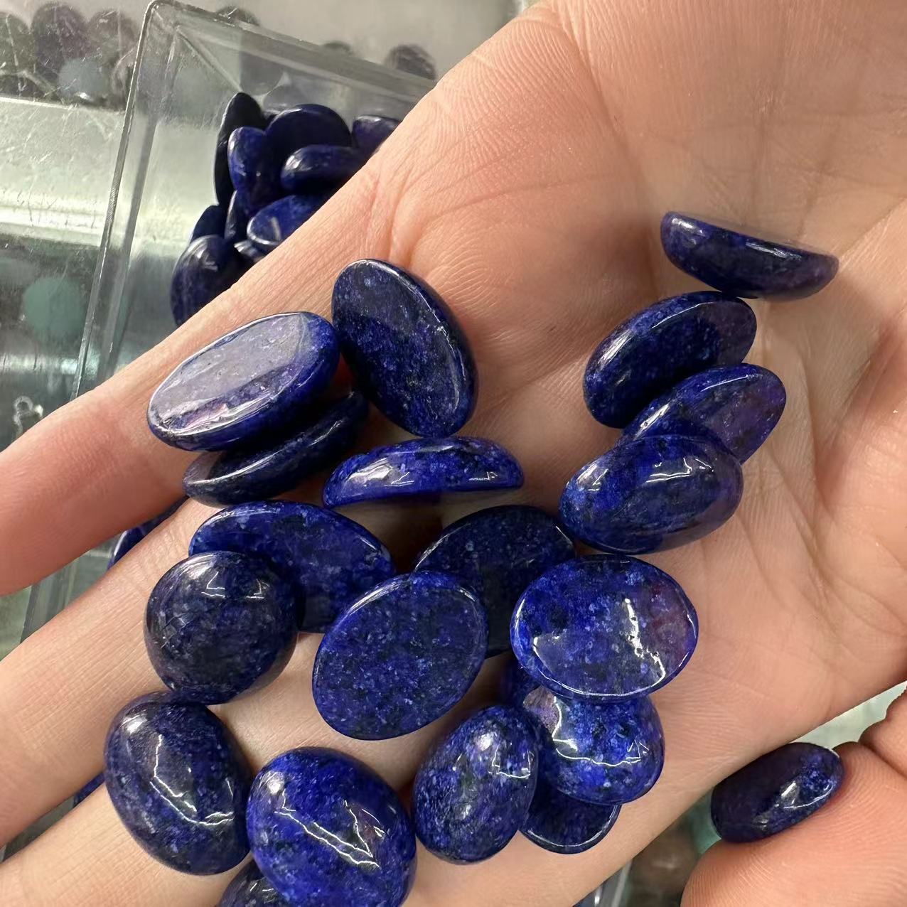 높은 모조 녹색 금