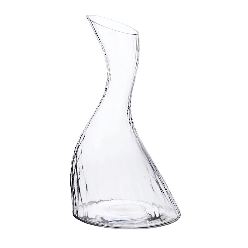 Fast wine decanter for home use