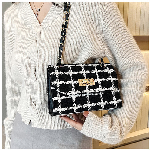 2024 spring and autumn new style small fragrant woolen bag women's fashion trend chain bag texture one-shoulder cross-body small square bag