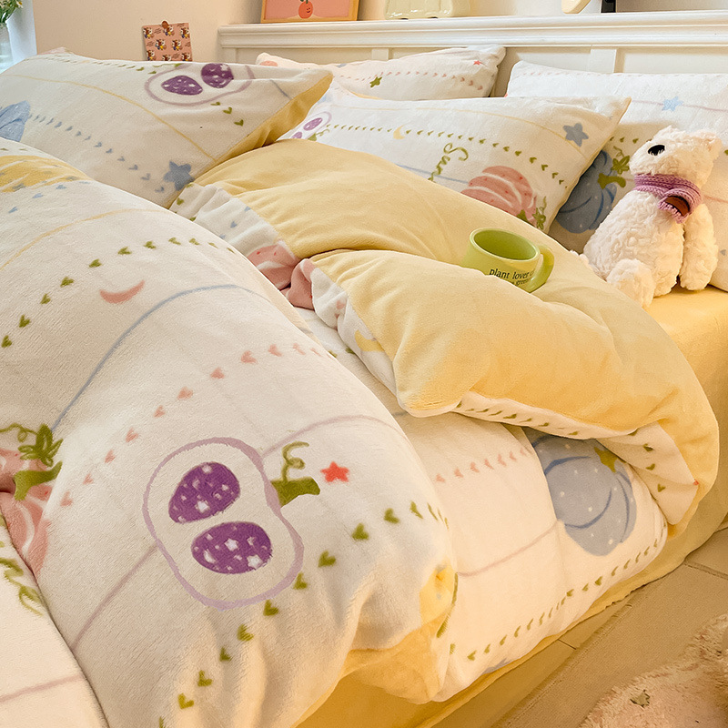 Juego de cuatro piezas de lana de leche gruesa de invierno 2024 nuevo traje de tres piezas de lana de coral más terciopelo cálido de invierno