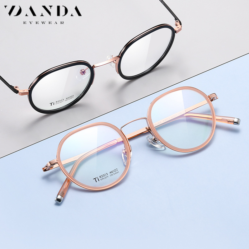 El nuevo marco de gafas de titanio puro del fabricante R2313 anillo de placa marco redondo gafas lisas hombres y mujeres pueden equiparse con marco de gafas de miopía