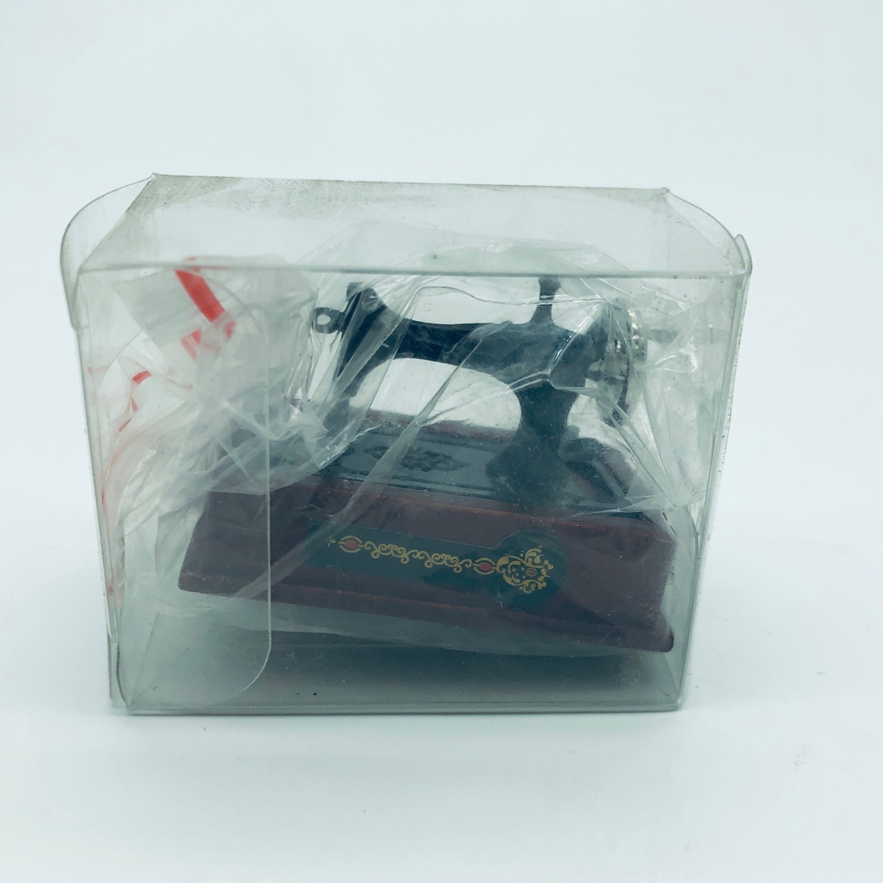 miniature��������΢��ģ�ͳ���ճ���ֹ������ݰڼ����һ��³�