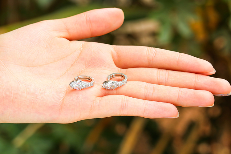 Geometric Pattern Simple Snake White Gold Copper Earrings
