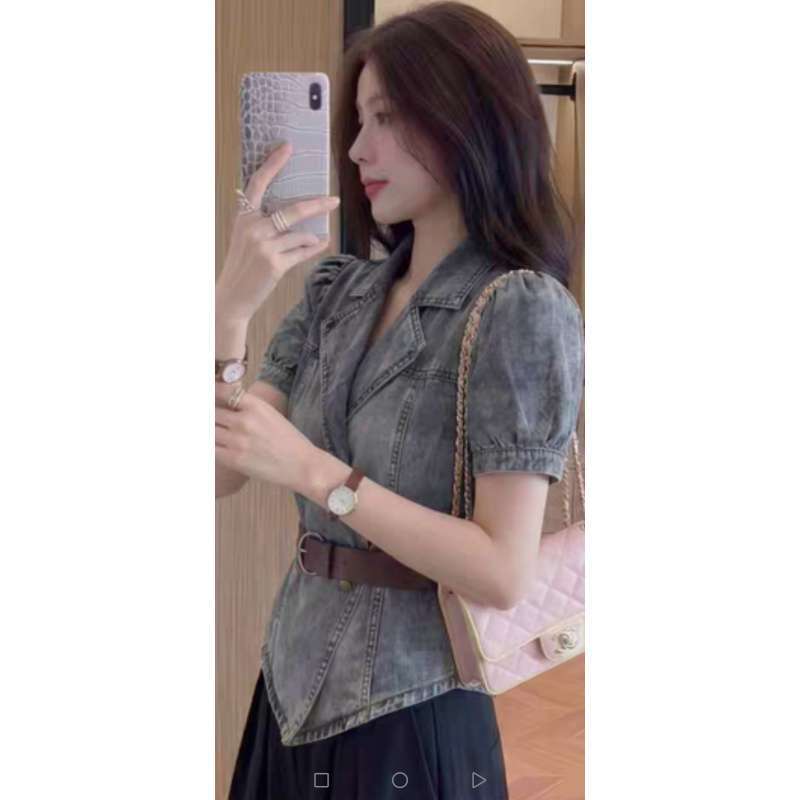 Vintage-Inspired Design with Irregular Suit Collar, Belt for a Slimming Effect, Puff Sleeves, Thin Denim Jacket, Short-Sleeved Top Vintage-Inspired Design with Irregular Suit Collar, Belt for a Slimming Effect, Puff Sleeves, Thin Denim Jacket, Short-Sleeved Top