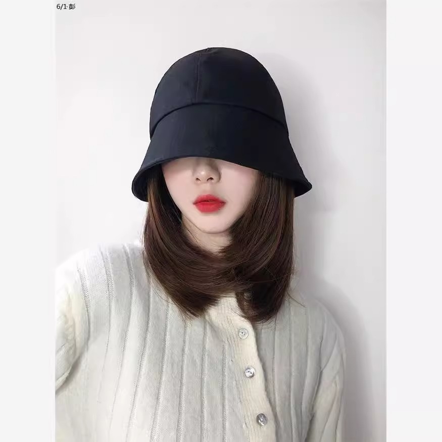Sombrero de peluca japonés integrado primavera femenina y verano Internet celebridad cubo sombrero de pescador pelo de longitud media hebilla interior cubierta de la cabeza llena clavícula pelo liso