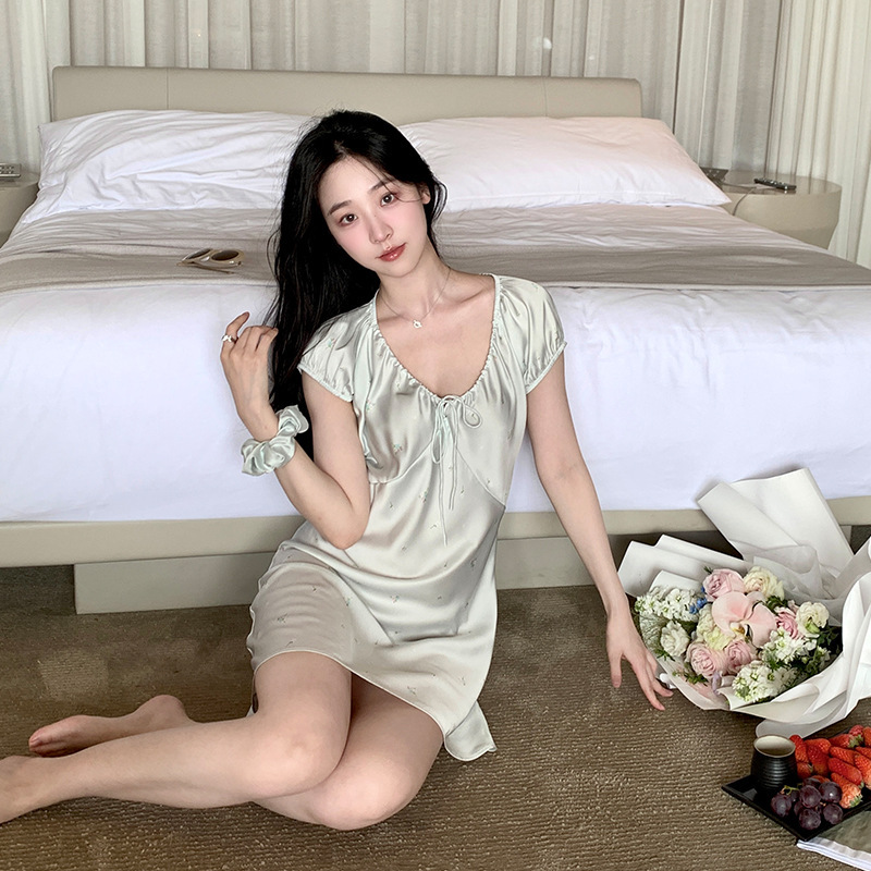 25 New French Satin Short Nightdress Petit Flower Vacation Sexy Home Wear Dropshipping