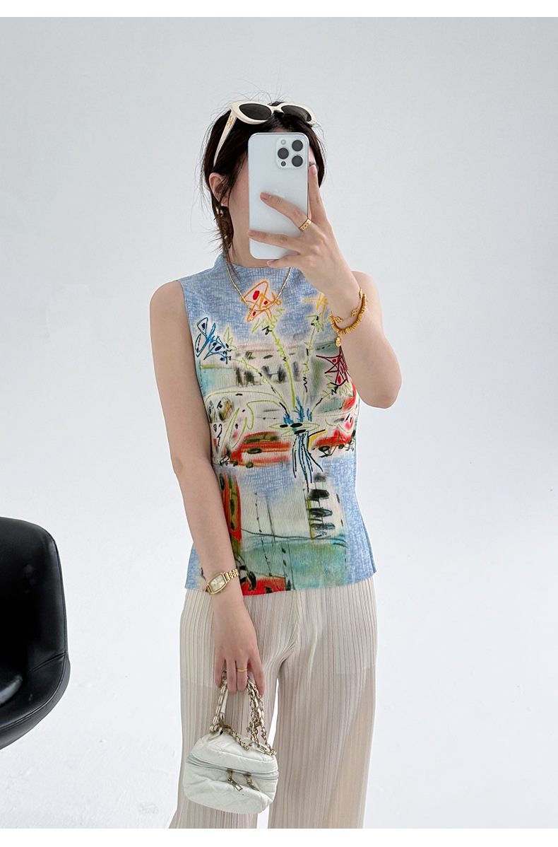 Áo ba lỗ cổ cao nữ in họa tiết retro, thiết kế xếp ly độc đáo — màu xanh nhạt chi tiết 11