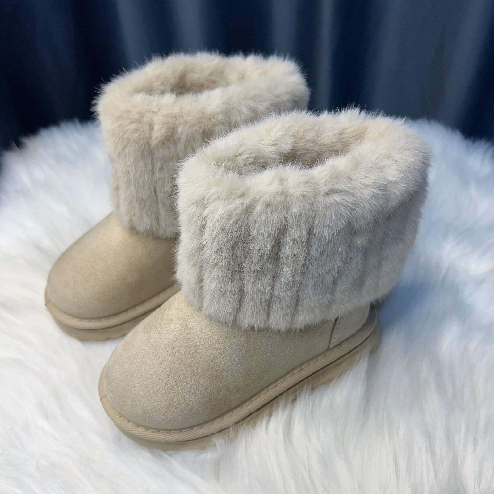 2024 корейский интернет-красный теплый маленький ароматный ветер детская мода снежные сапоги маленькая девочка принцесса хлопчатобумажная обувь осенняя и зимняя детская обувь