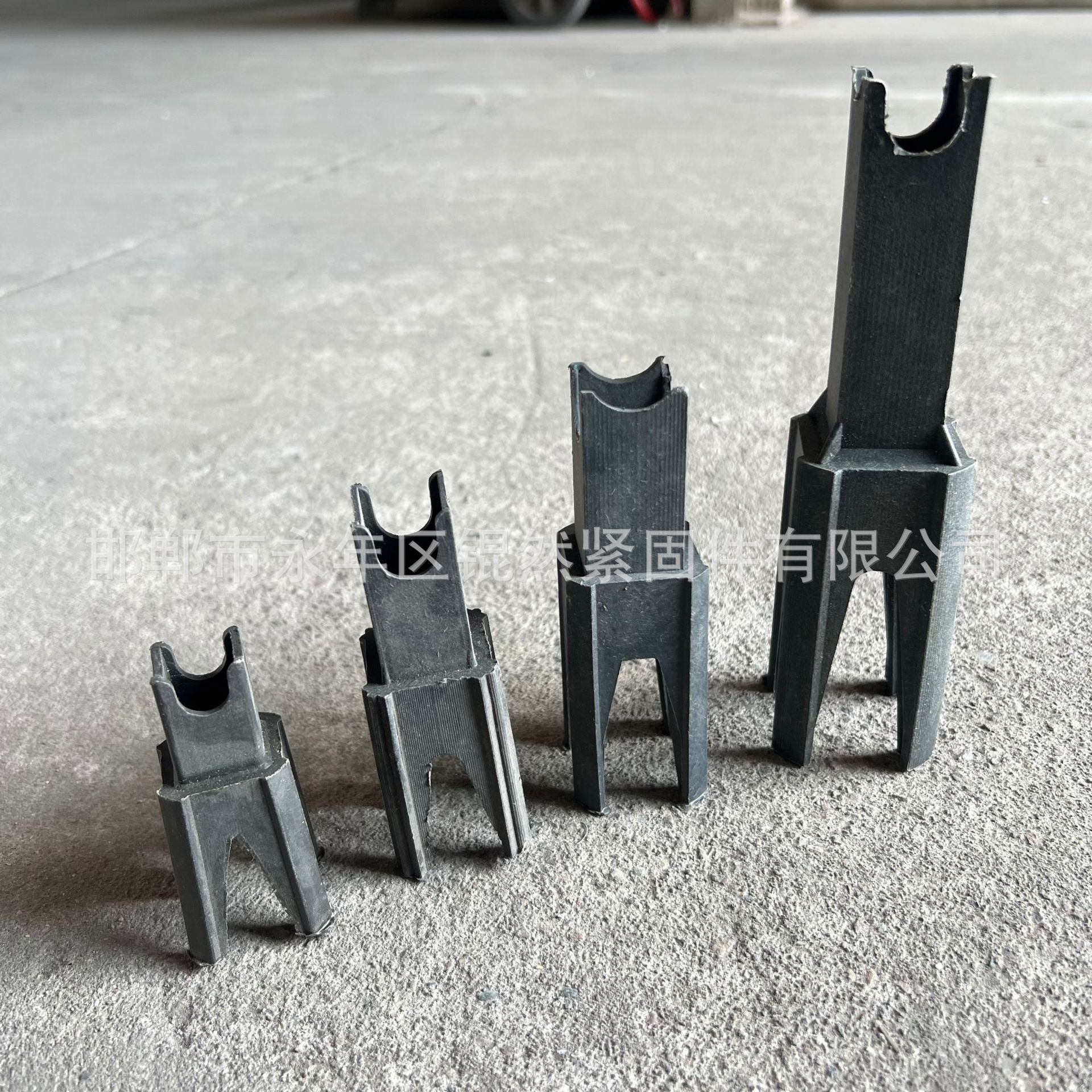 建筑工地用钢筋马凳保护层塑料马凳70-80加厚支架四角垫块马镫