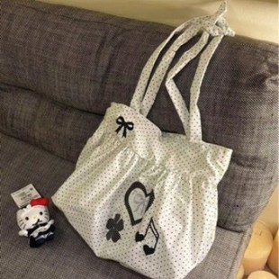 �ɐ۰ٴ�c����ӡ��ȹ�[���������ذ��μ�ͨ�ڰ�����Ů��