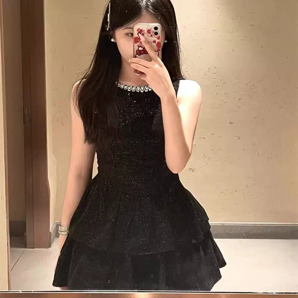 富家千金小香风细闪收腰连衣裙女夏生日礼服高级感无袖蛋糕小黑裙