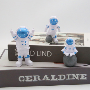 Astronaut Astronaut Ornaments, Baked Home Car Decorations, Rocket Space Boy Toys