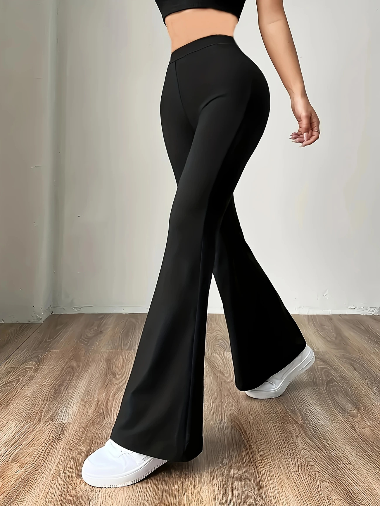 2026 New Spring And Summer High-end Design Tight Flared Pants Fashion Slim-fitting High-waisted Silky Trousers Women_ecoleips.com