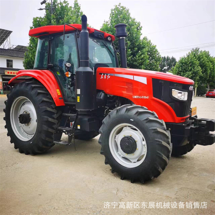 跨境供应农用拖拉机 东方红动力拖拉机 旋耕犁地开荒四驱拖拉机