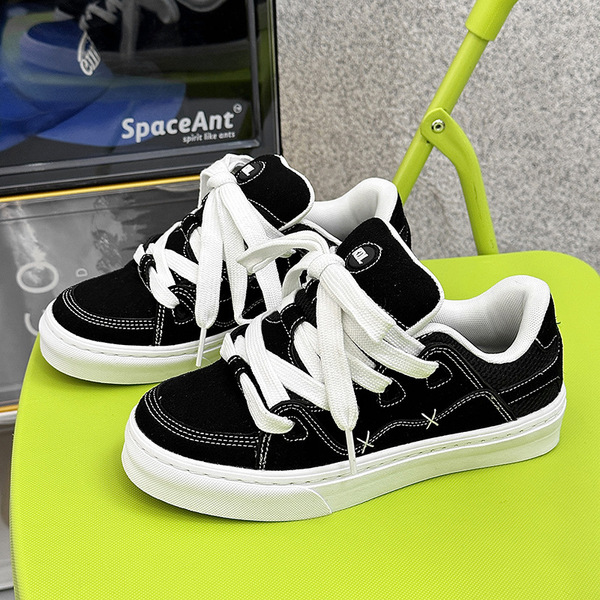 Summer sports exclusive black sneakers