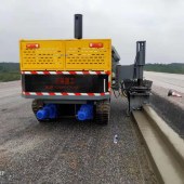 自动混凝土肩墙路缘石滑模成型机 高速公路排水沟路沿石滑模机