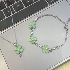 夏日森系小清新绿色花朵手链小众设计高颜值精致耳钉百搭锁骨链