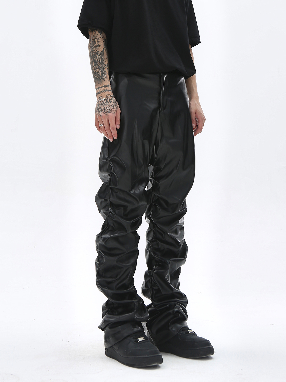 Pantalon en cuir PU d'inspiration punk pour homme - Coupe skinny style moto avec plis subtils, pantalon long slim taille haute (noir, S-XL)_voghion.com