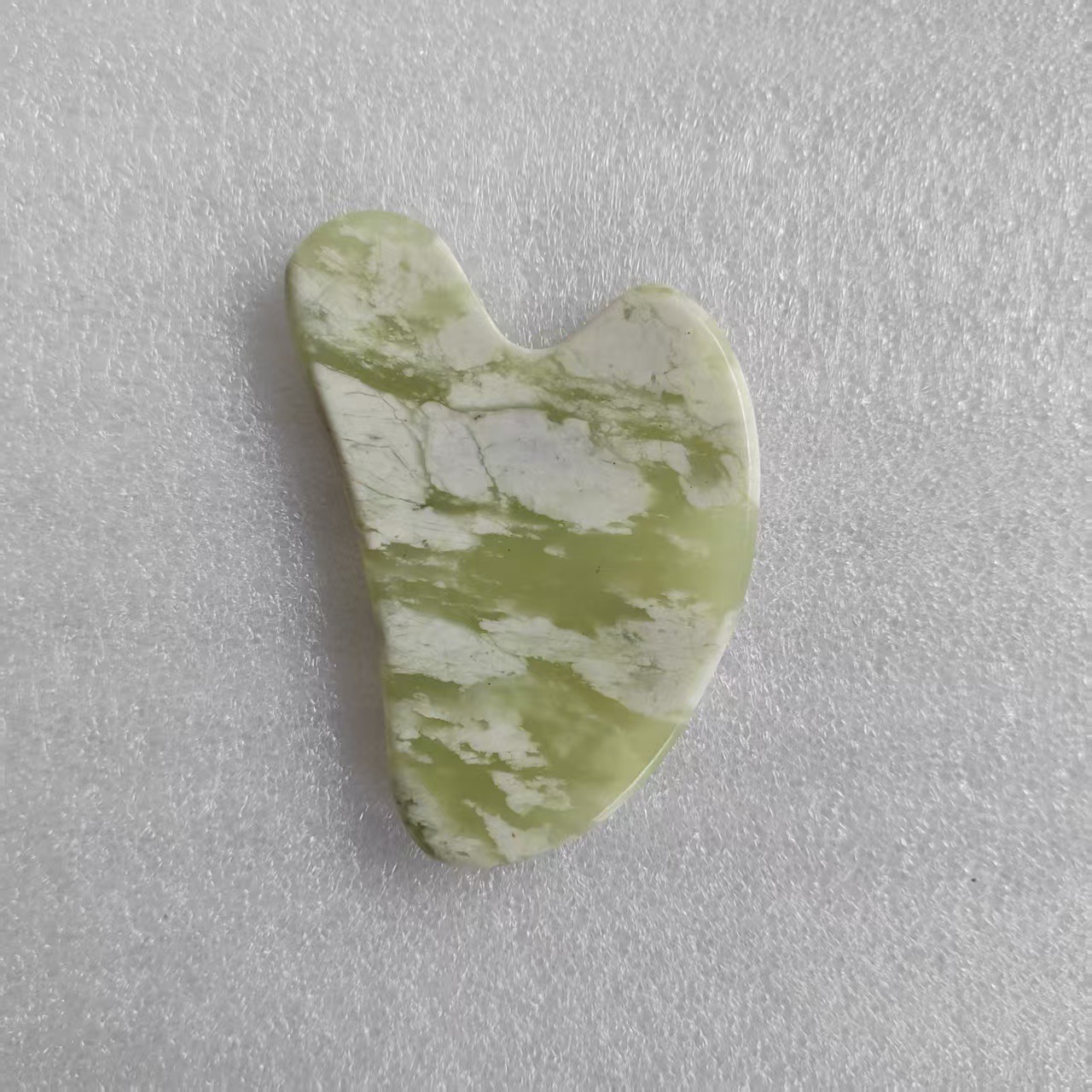 흰색 녹색 갑옷