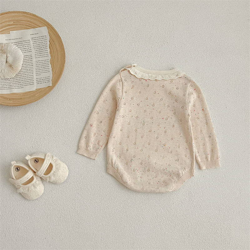2024 modelos de primavera y otoño niñas bebé color algodón cuello de encaje tejido de lana de una pieza mameluco