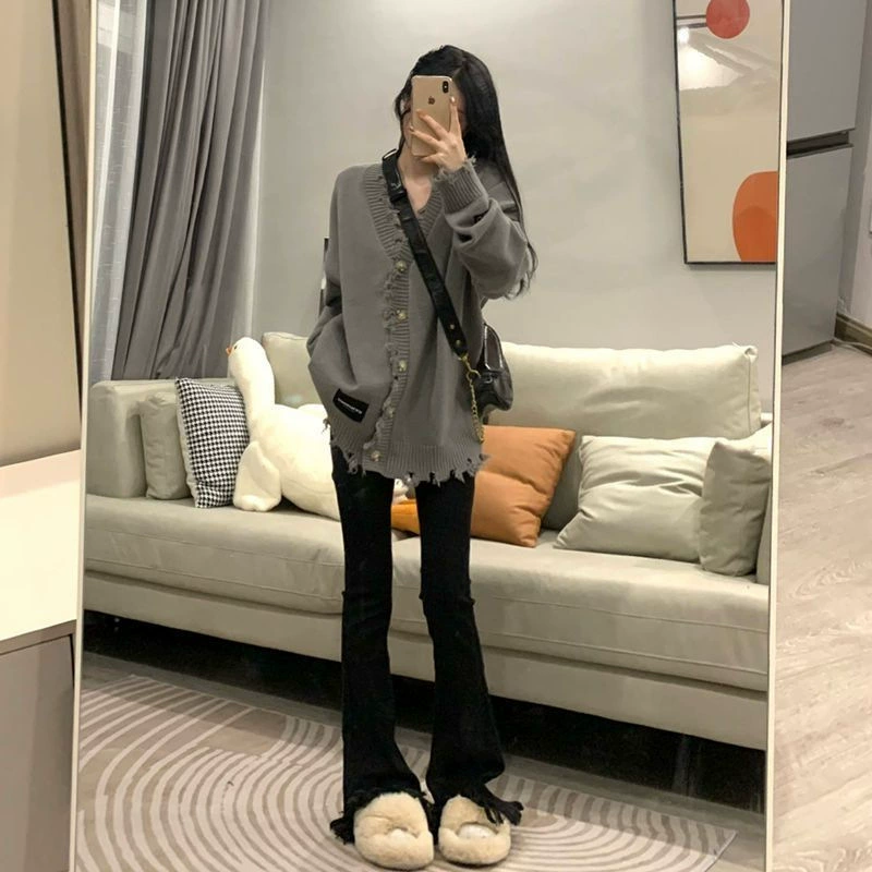 Весна и осень Новый 2023 Свободный серый свитер с V-образным вырезом Женский ленивый нерегулярный кардиган в Корейском стиле, куртка-свитер