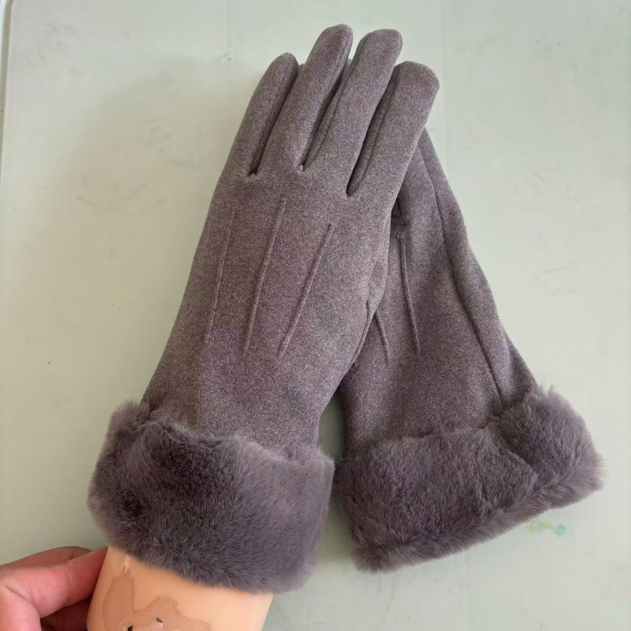 冬の女性のベルベット保温手袋にベルベットをつけて秋冬に運転して手袋に乗るタッチパネルファッションは防寒手袋を厚くする
