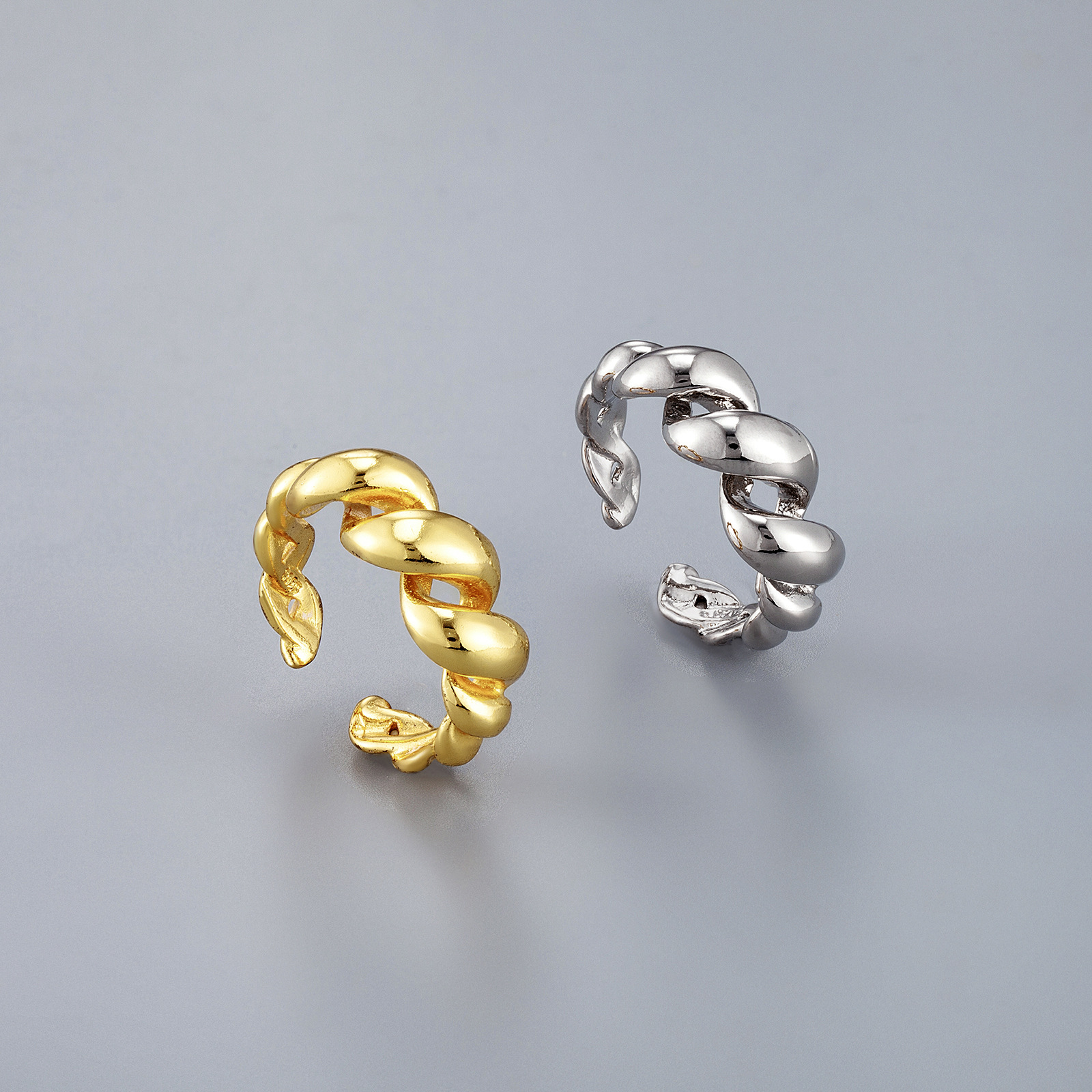 Brand one size ring with pigtail
