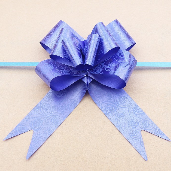 Fabricante al por mayor de empaques de flores para regalos navideños, cinta con borde dorado, 30 flores medianas atadas a mano.