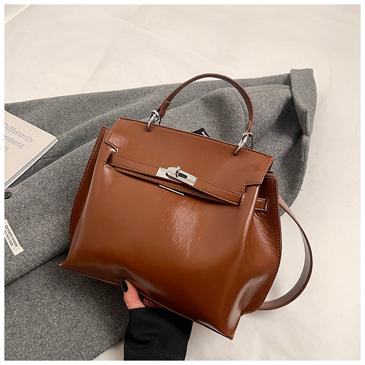 Bolso de mano retro, bolso de platino de piel de cera de moda, nuevo tipo de mujer transfronteriza, alta calidad, mochila versátil.