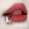 Белое с красным