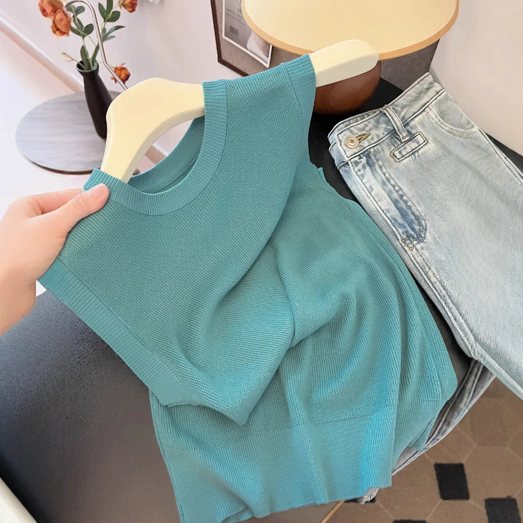 Синий ледяной трикотажный жилет для женского пола весной и летом 2025 года новый круглый воротник без рукавов полый дышащий топ