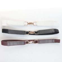 �W���ɾo����������Ůʿ�B��ȹ�b����Ƥ���r�к��s�ٴ��������