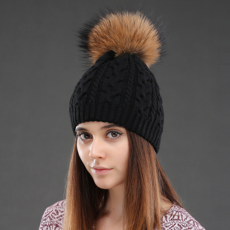 Women's Casual Simple Style Solid Color Eaveless Wool Cap display picture 4