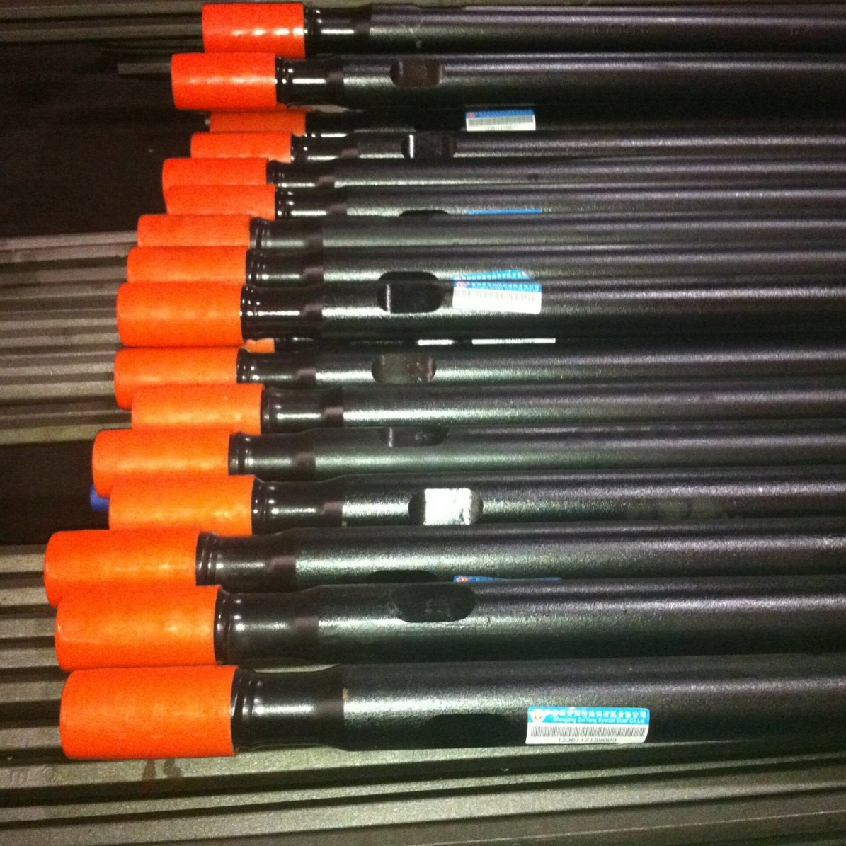 Guigang T45T51 tubo de perforación de martillo de tornillo tipo tubo de perforación de roca hidráulico tubo de perforación de roca pesado para ingeniería minera
