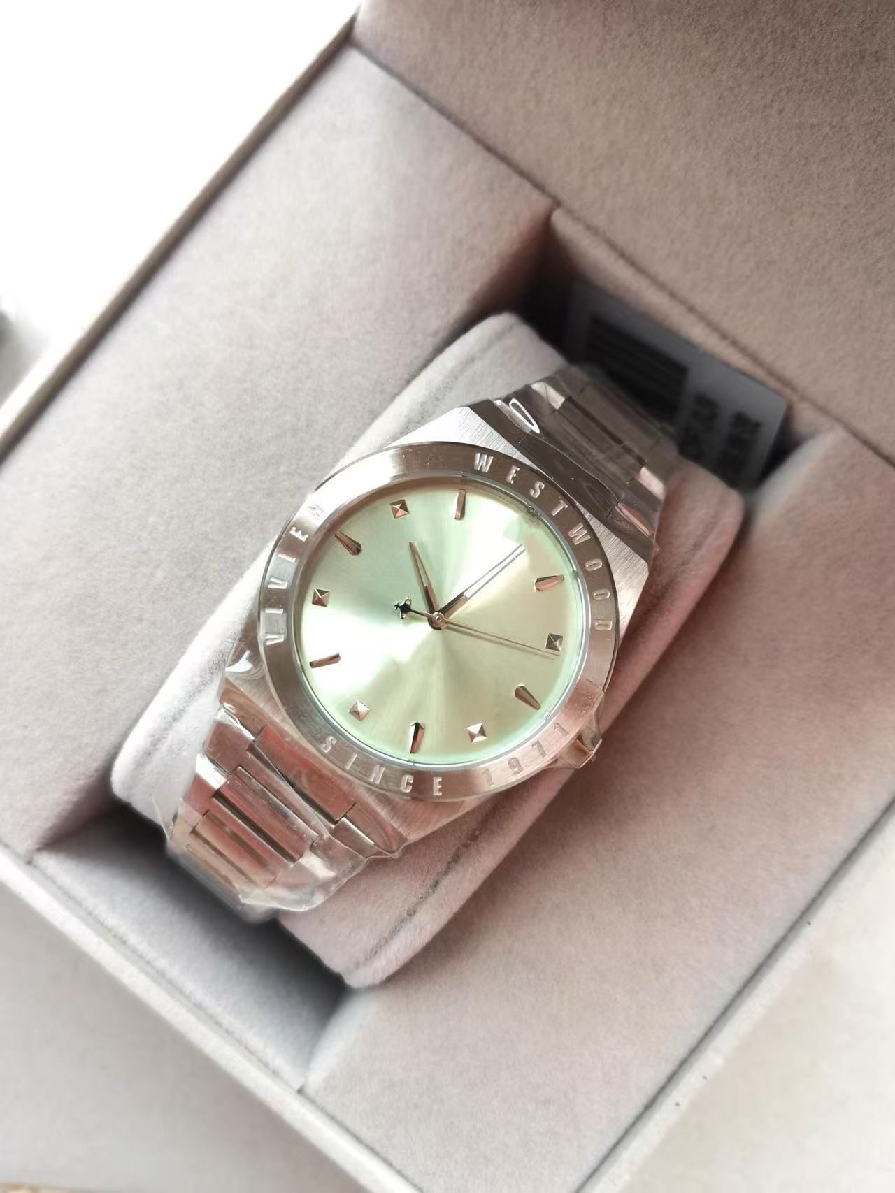 14vva+ counter gift box