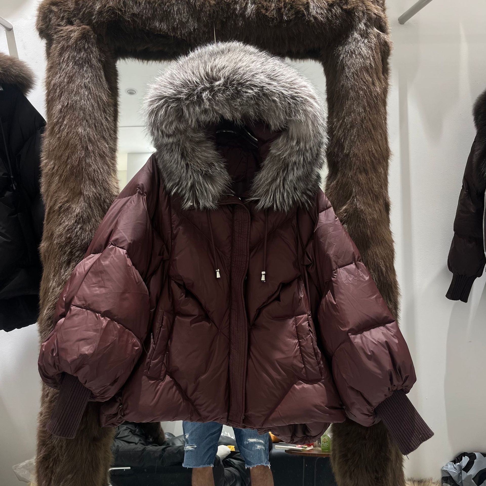 카멜 색상 + 실버 폭스 퍼