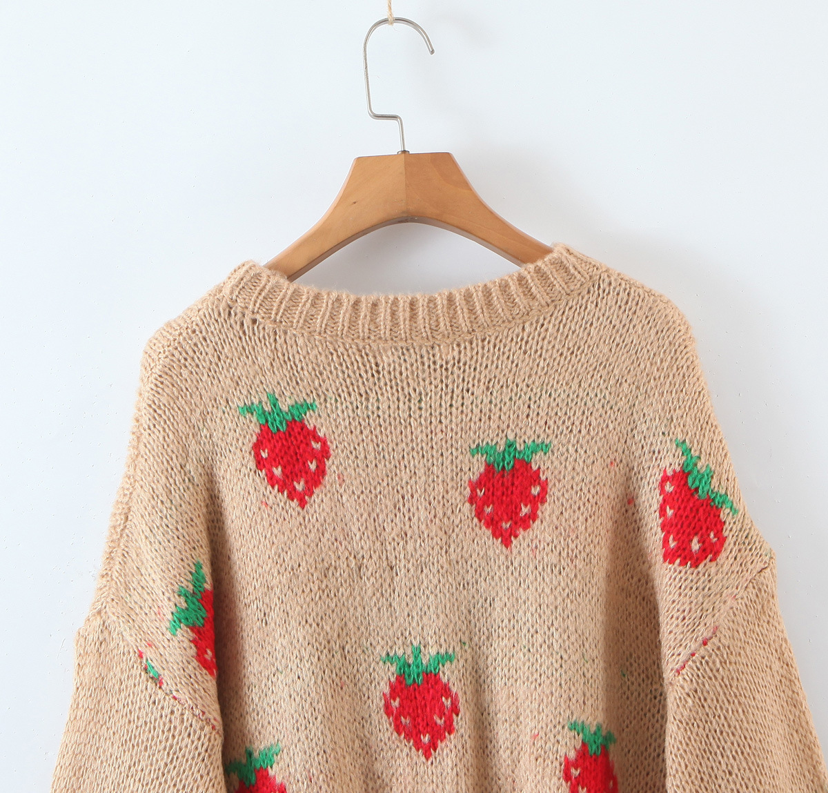 Long-Sleeved Round Neck Strawberry Jacquard Knitted Sweater NSXFL103711