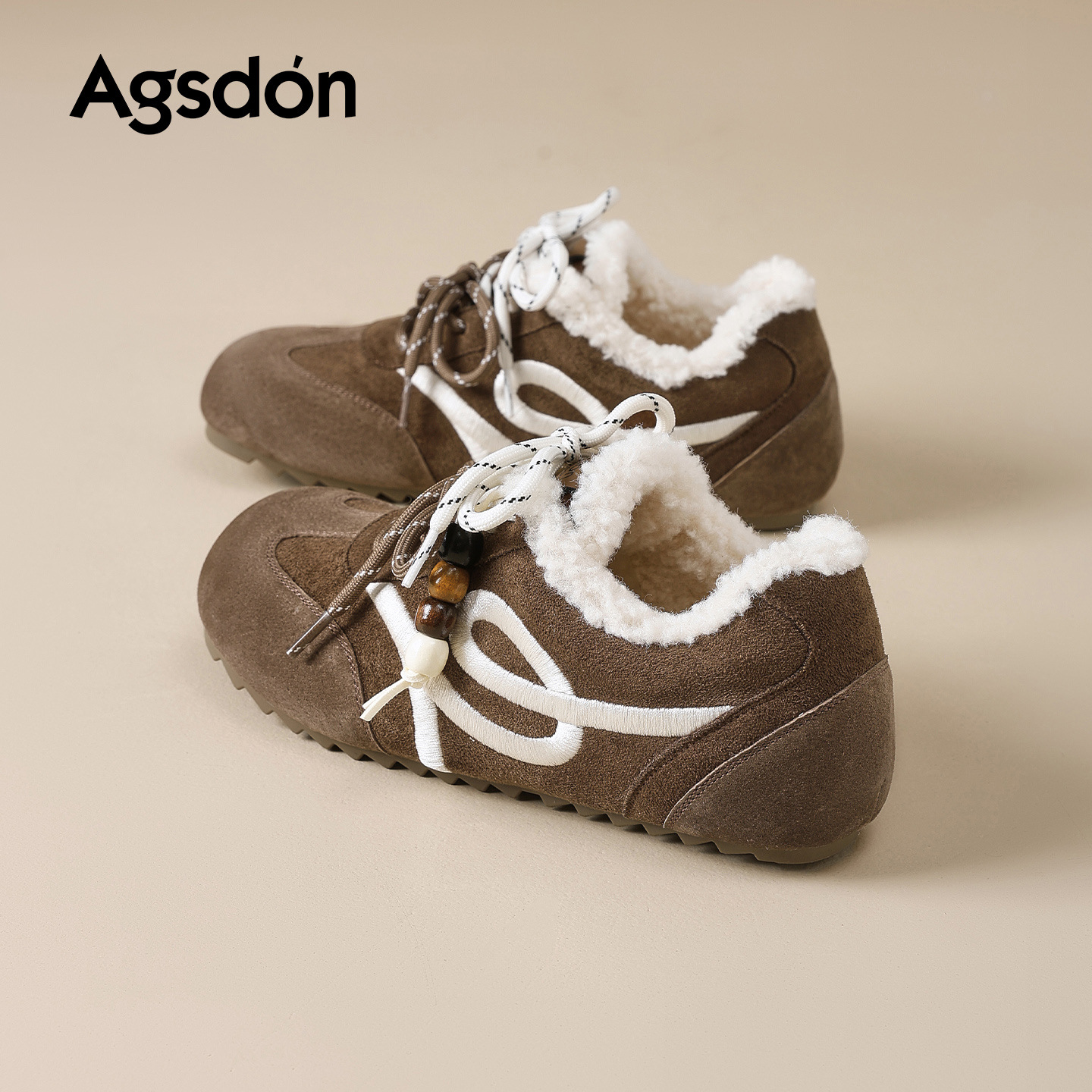 Zapatos de entrenamiento de seda de seda de invierno 2025 nuevos zapatos de algodón de nieve retro casuales