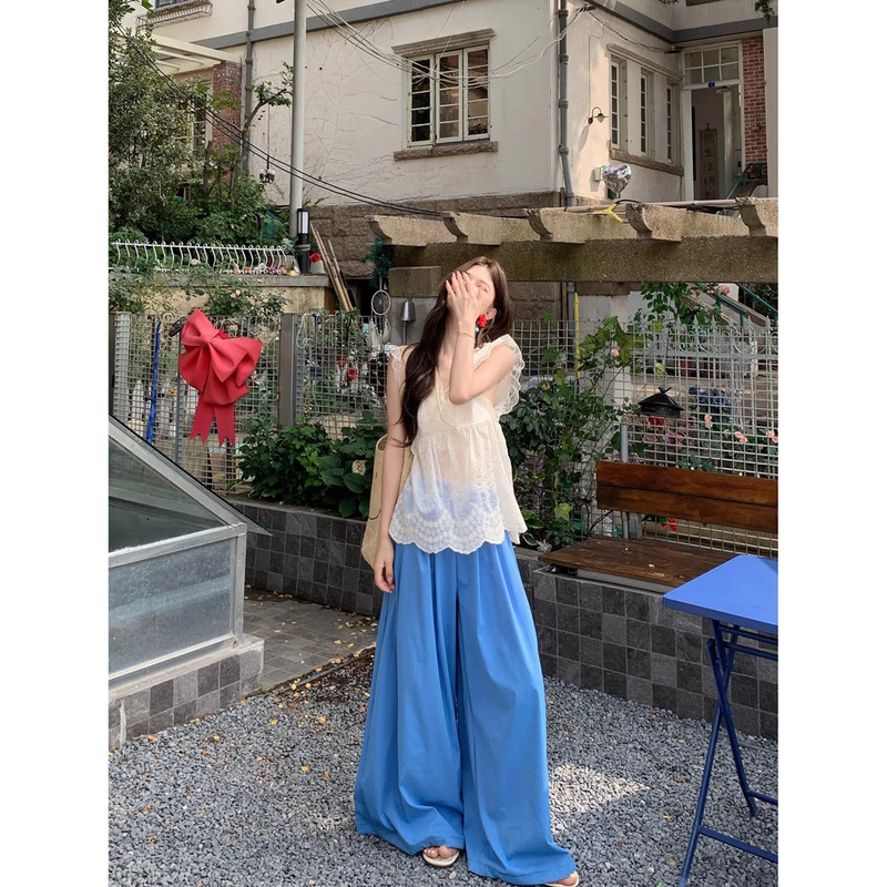 Sweet Korean-Style V-Neck Crochet Flutter-Sleeve Lace Top with Wide-Leg Casual Pants Women's 2026 Summer New Trendy Set