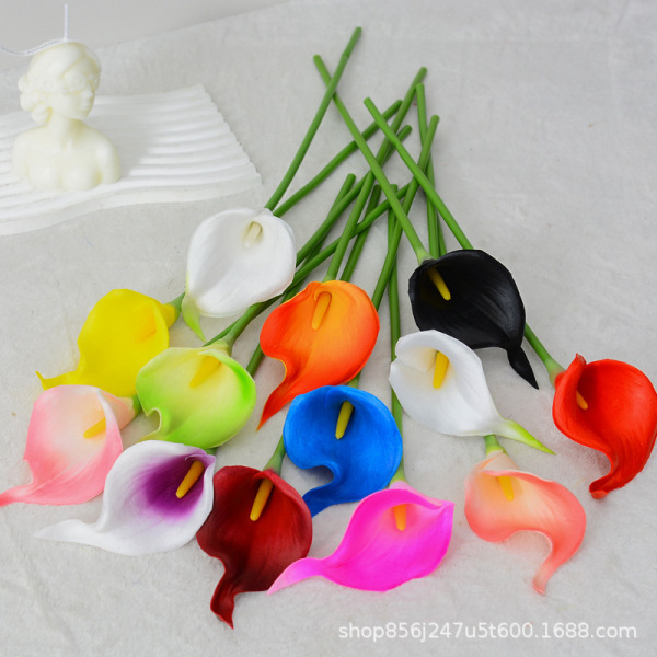 Realistic polyurethane calla lilies, small pony, home decor