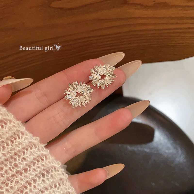 Silver frost flower diamond pearl stud earrings