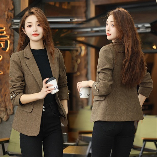 Autumn design short classic suit jacket for leisure