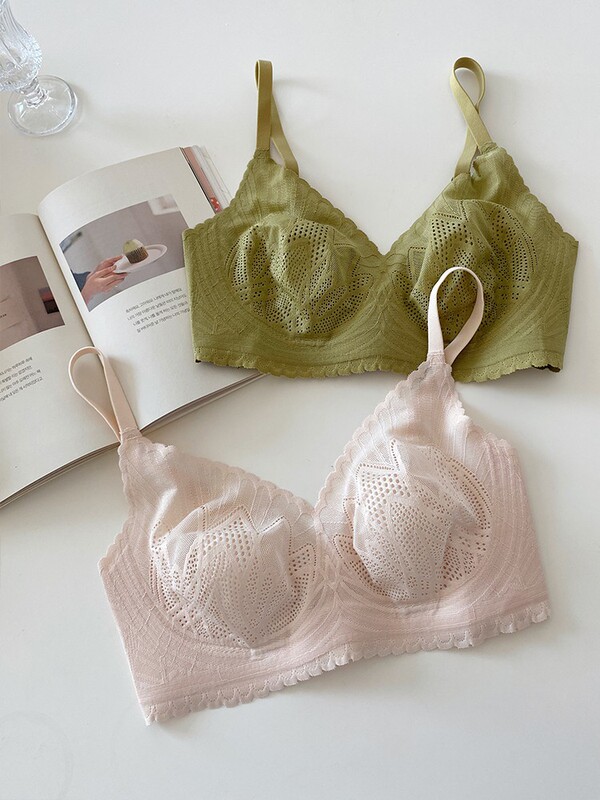 Ultra-thin Sexy Latex Intimates for Women with Rabbit Ears, No Steel Ring, Big Breasts, Small Breasts, Lace Breast Reduction Bra