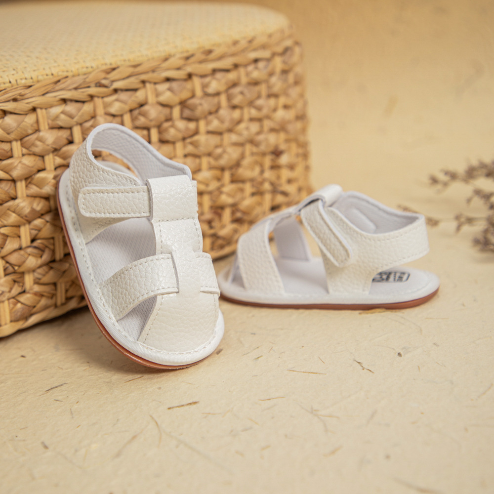 男婴凉鞋