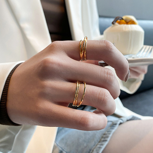 Retro punk style geometric personality ring simple lines gold tone finger ring Korean and Japanese fashion accessories