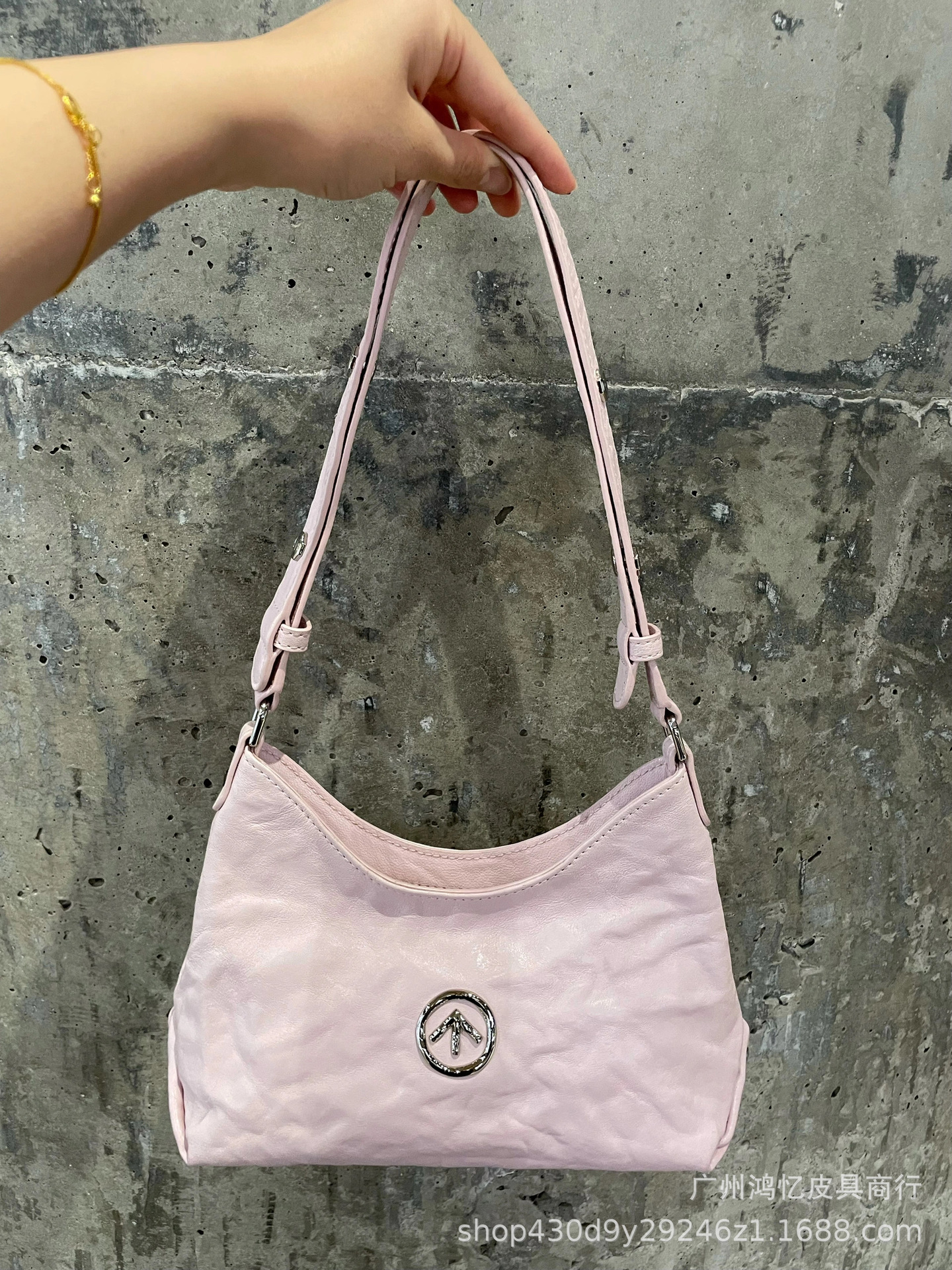 GROTT0 アロー バッグ ノンセクシュアリズム ブラックストーン ホーボー ベジタブルタンニン鞣し プリーツ加工 本革 多用途 ショルダー クロスボディ ソフトバッグ