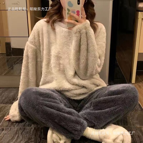 Winter flannel round-neck pajamas for women, long-sleeved new style, warm, thick and velvet pajamas and velvet home wear for women