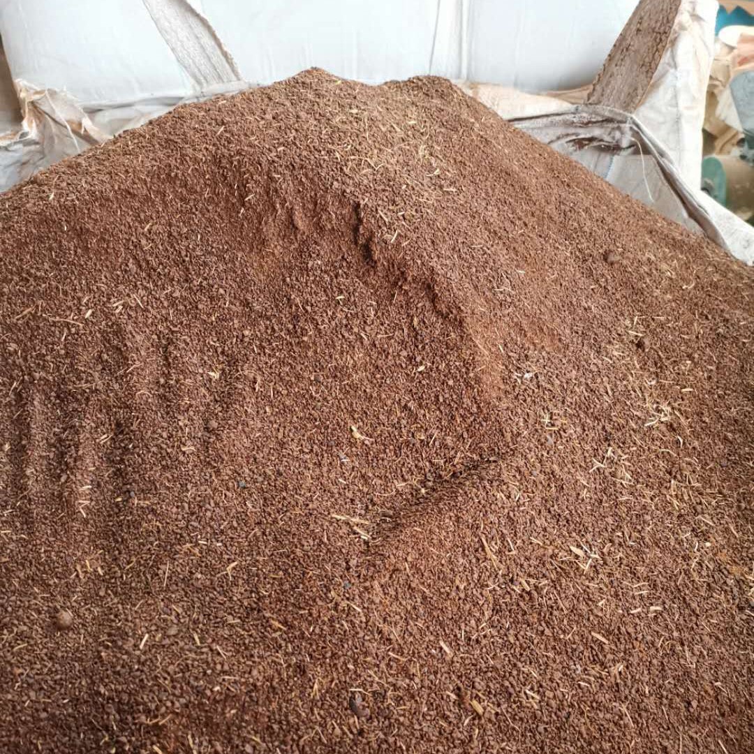 大量供应能用于水产养殖和有机肥料的纯 天 然产物油茶饼粕